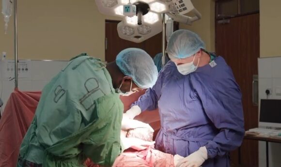 Frauen auf Pilgerreise: Als Fachärztin und Multiplikatorin in Tansania